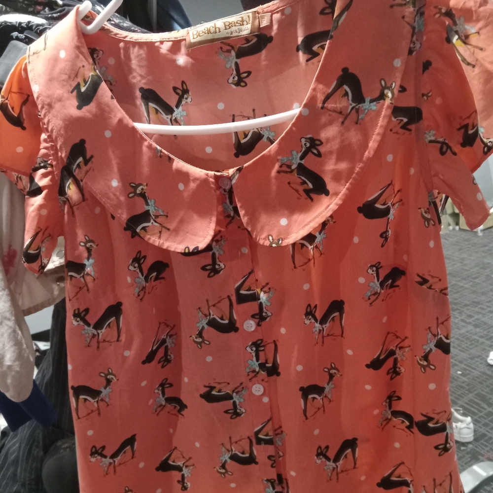 Beach Bash! *XL*  Sweet dear print top